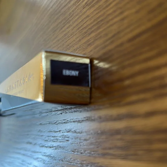 Anastasia Beverly Hills Dipbrow Gel - Ebony - 4.4 g / 0.155 oz - Picture 5 of 5